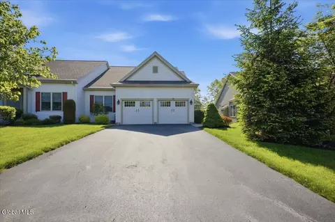 86 Meldon Cir, Queensbury, NY 12804