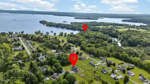 194 Sunrise Dr, Gloversville, NY 12078
