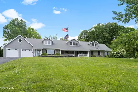 186 Van Rensselaer Blvd, Menands, NY 12204