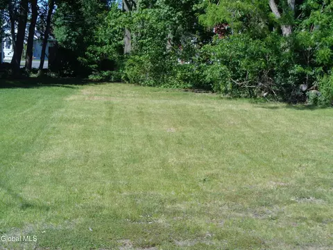 254 Rotterdam St, Rotterdam, NY 12306