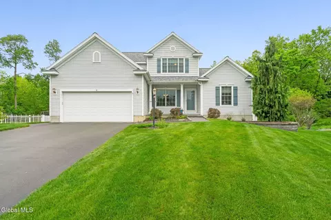 6 Sierra Ct, Schenectady, NY 12304