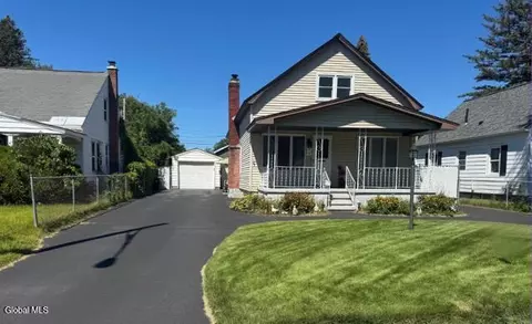 2105 Oaklawn Ave, Rotterdam, NY 12306