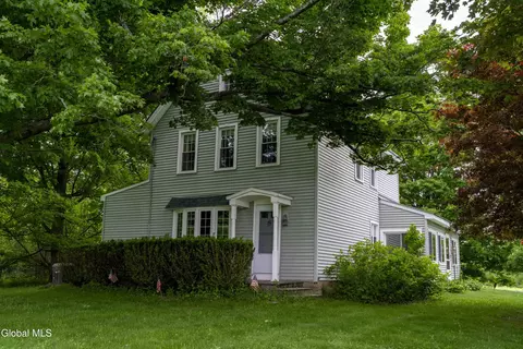 62 Paisley Rd, Ballston Spa, NY 12020