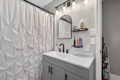 Bath - 1932 Tower Ave, Schenectady, NY 12304 photo 3 of 3