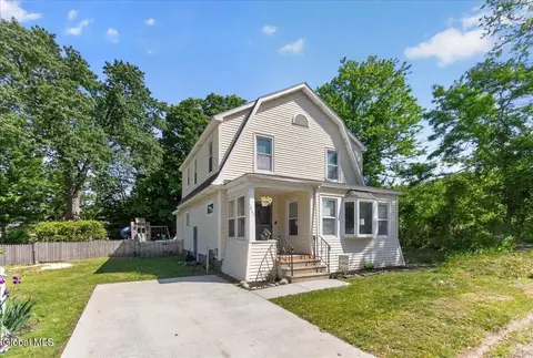 Exterior - 1932 Tower Ave, Schenectady, NY 12304 photo 4 of 13