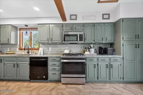 Kitchen - 1932 Tower Ave, Schenectady, NY 12304 photo 3 of 6