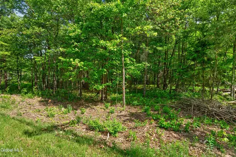 L1 27.11 Ruggles Road, Saratoga, NY 12831