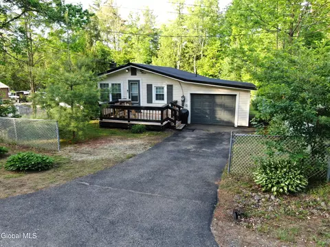 131 Wendell Ave, Broadalbin, NY 12025