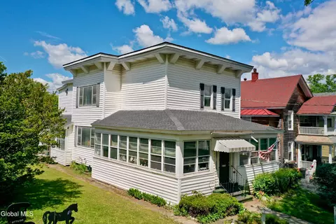 103 Broad St, Gloversville, NY 12078