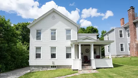 5 Jackson St, Hoosick Falls, NY 12090