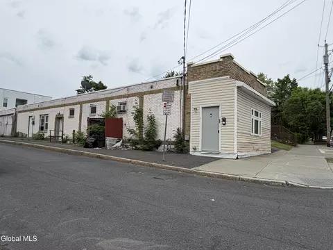 150 2nd Ave, Albany, NY 12202