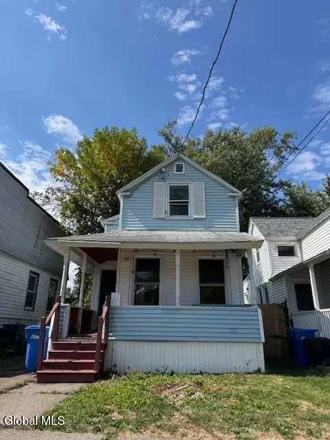 17 Grove Ave, Albany, NY 12208