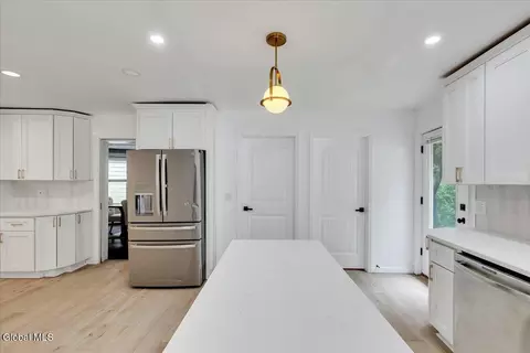 Kitchen - 2115 Colgate Pl, Schenectady, NY 12304 photo 6 of 7