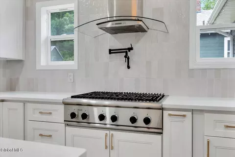 Kitchen - 2115 Colgate Pl, Schenectady, NY 12304 photo 5 of 7