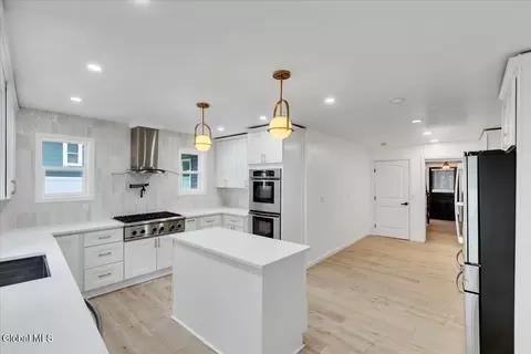 Kitchen - 2115 Colgate Pl, Schenectady, NY 12304 photo 3 of 7