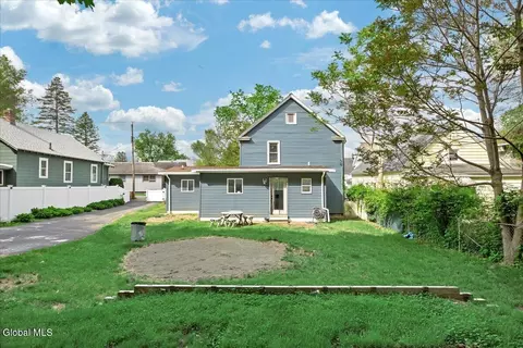 Exterior - 2115 Colgate Pl, Schenectady, NY 12304 photo 3 of 6