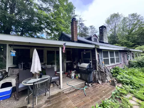 777 Truesdale Hill Rd, Lake George, NY 12845