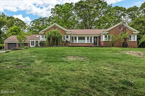 222 Van Rensselaer Blvd, Menands, NY 12204