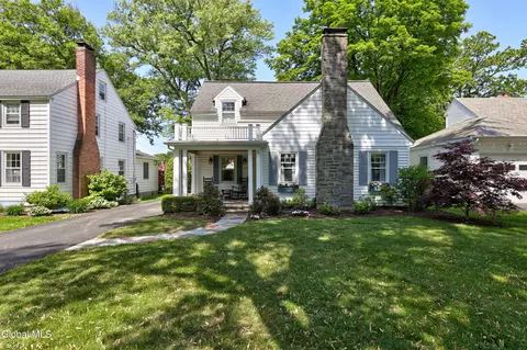1377 Clifton Park Rd, Niskayuna, NY 12309