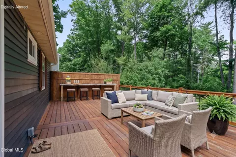 Exterior - 118 E Poplar Dr, Delmar, NY 12054 photo 4 of 6