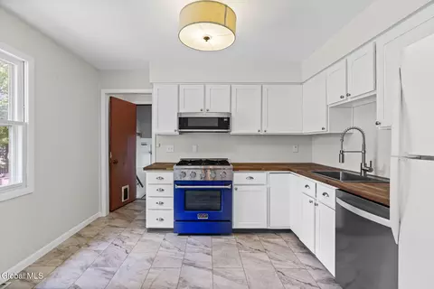 Kitchen - 118 E Poplar Dr, Delmar, NY 12054 photo 1 of 1
