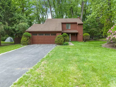 64 Algonquin Rd, Clifton Park, NY 12065