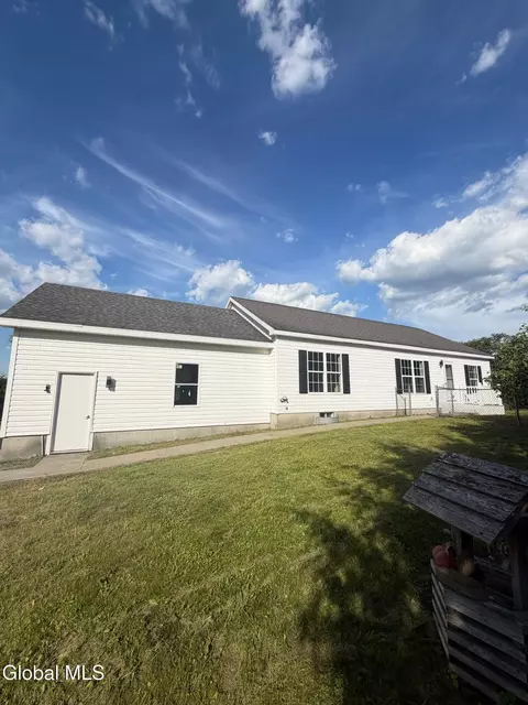 1941 New York 66, Ghent, NY 12075