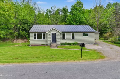 116 Old State Rd, Saint Johnsville, NY 13452