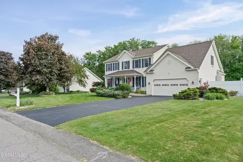 123 Halfmoon Dr, Altamont, NY 12009