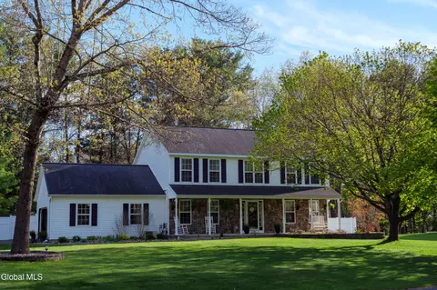 618 Stark Ter, Ballston Spa, NY 12020