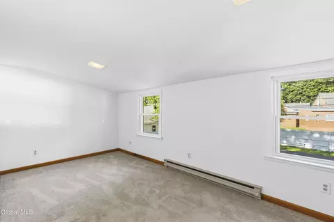 Bedroom - 1054 Outer Dr, Schenectady, NY 12303 photo 3 of 3
