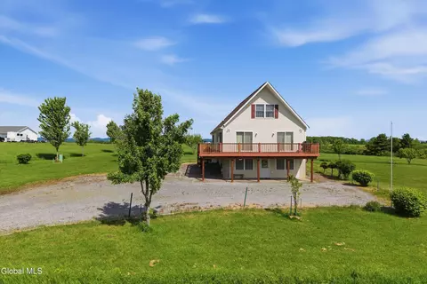 329 Blackhouse Rd, Fort Edward, NY 12828