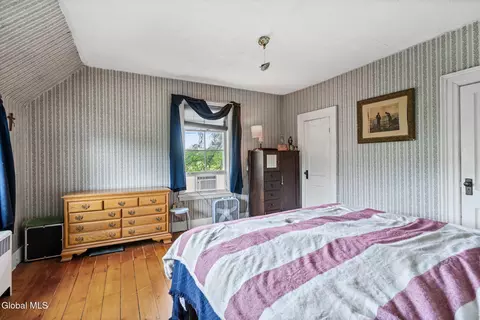 Bedroom - 55 Van Dyke Rd, Delmar, NY 12054 photo 5 of 7