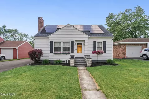 115 Lindbergh Ave, Rensselaer, NY 12144