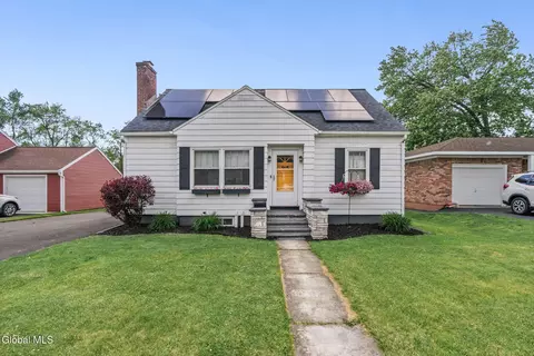115 Lindbergh Ave, Rensselaer, NY 12144
