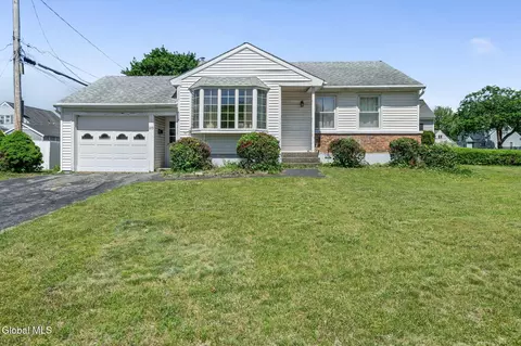 109 Elliott Ave, Schenectady, NY 12304