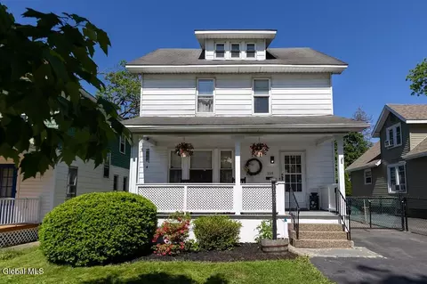 1135 Baker Ave, Schenectady, NY 12309