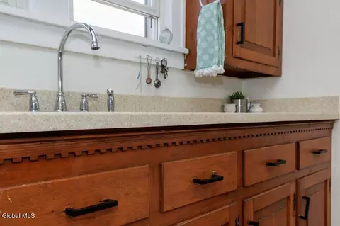 Kitchen - 1135 Baker Ave, Schenectady, NY 12309 photo 5 of 6
