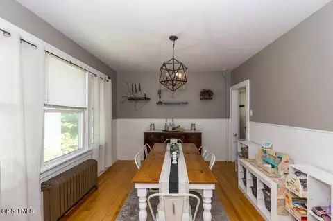 Dining - 1135 Baker Ave, Schenectady, NY 12309 photo 1 of 2