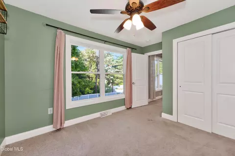 Bedroom - 3174 E Lydius St, Schenectady, NY 12303 photo 6 of 7