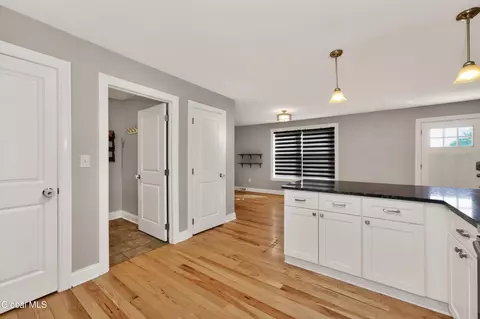 Entry Way - 3174 E Lydius St, Schenectady, NY 12303 photo 2 of 3