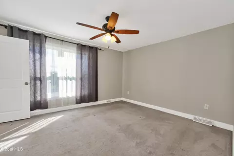 Bedroom - 3174 E Lydius St, Schenectady, NY 12303 photo 4 of 7