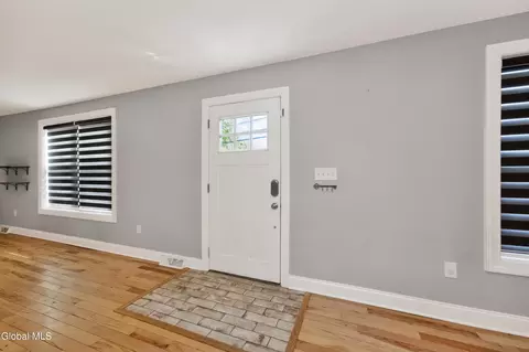 Entry Way - 3174 E Lydius St, Schenectady, NY 12303 photo 1 of 3