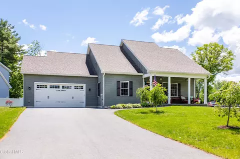 12 Stillwood Ln, South Glens Falls, NY 12803