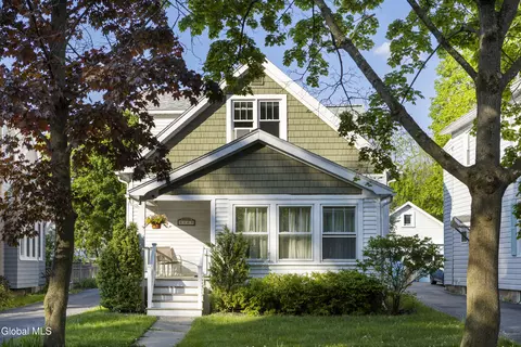 2165 Story Ave, Niskayuna, NY 12309
