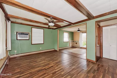 Living - 1120 Outer Dr, Schenectady, NY 12303 photo 4 of 8