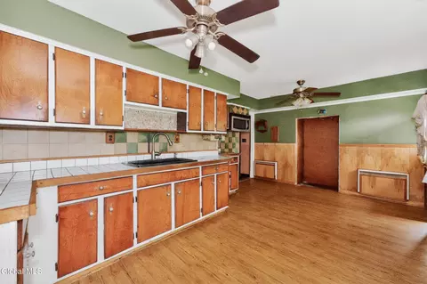Kitchen - 1120 Outer Dr, Schenectady, NY 12303 photo 2 of 2