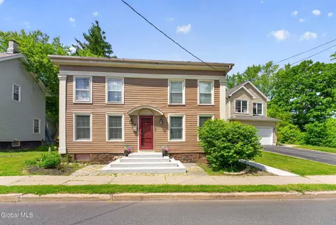 34 South St, Ballston Spa, NY 12020