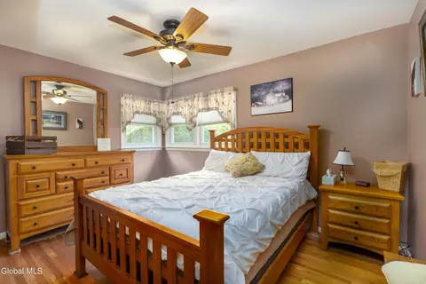 Bedroom - 2368 Pine Ave, Schenectady, NY 12304 photo 1 of 2