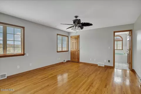 Bedroom - 1306 Putnam Rd, Schenectady, NY 12306 photo 5 of 6